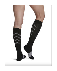 Sigvaris SIGVARIS Athletic Recovery Socks for Men & Women - Medical Grade Graduated Compression Socks